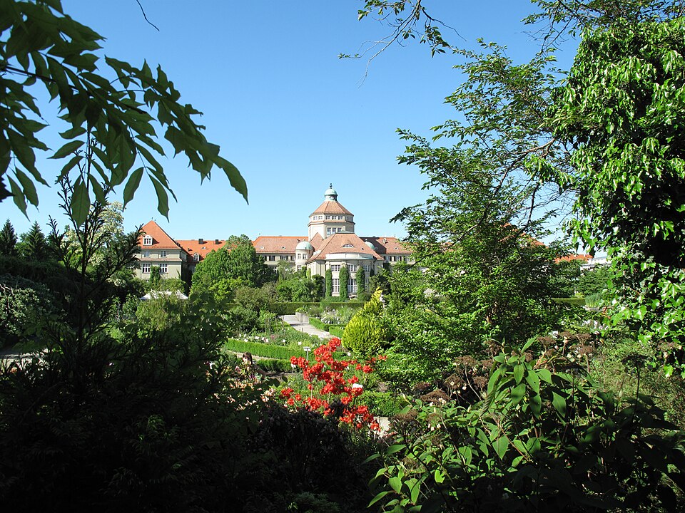 Hauptgebäude des Botanischen Gartens München